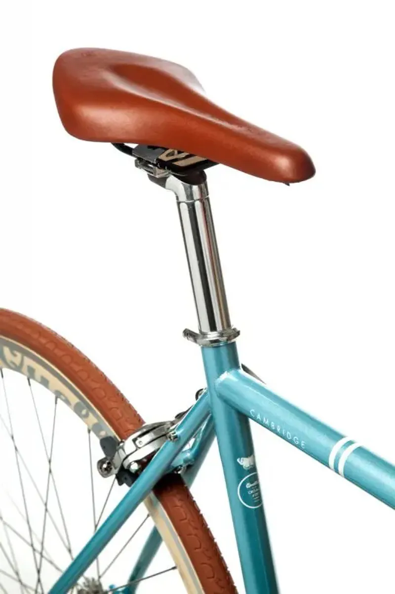 Quella Varsity Cambridge Single Speed Bike in Light Blue-2