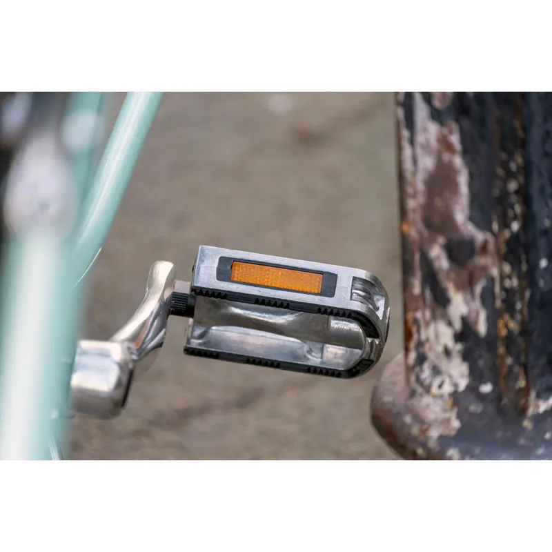 Light Blue Parkside Step-Thru 5spd Bike in Cambridge Blue-4