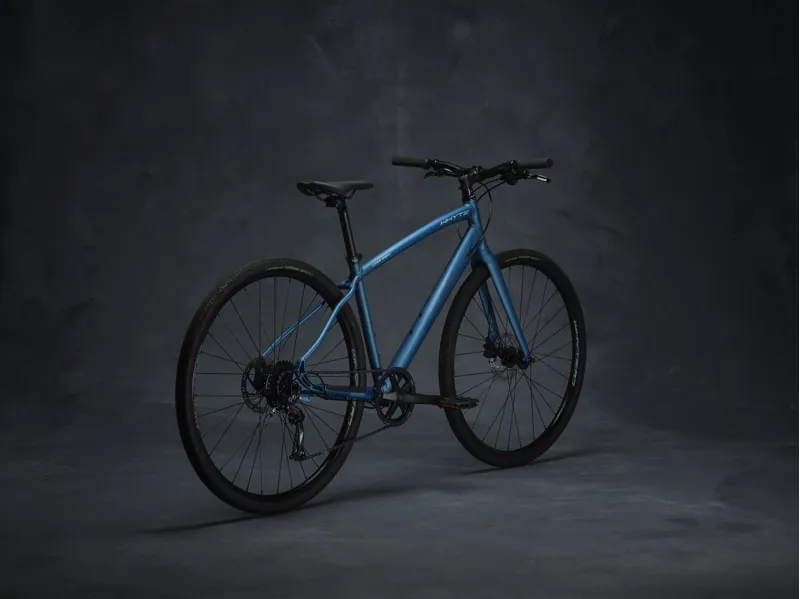 Whyte Carnaby V2 Compact Fast Hybrid in Matt Diesel with Opal and Mint-1