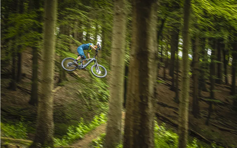 Whyte E-180 RS E Mountain Bike in Matt Gun Metal Black-4