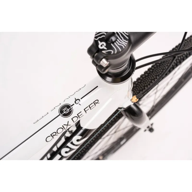 2020 Genesis Croix De Fer 10 Shimano Sora Road Bike in White-3