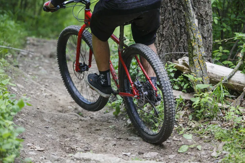 Surly Krampus 29er Plus Suspension in Static Sunset Orange-2