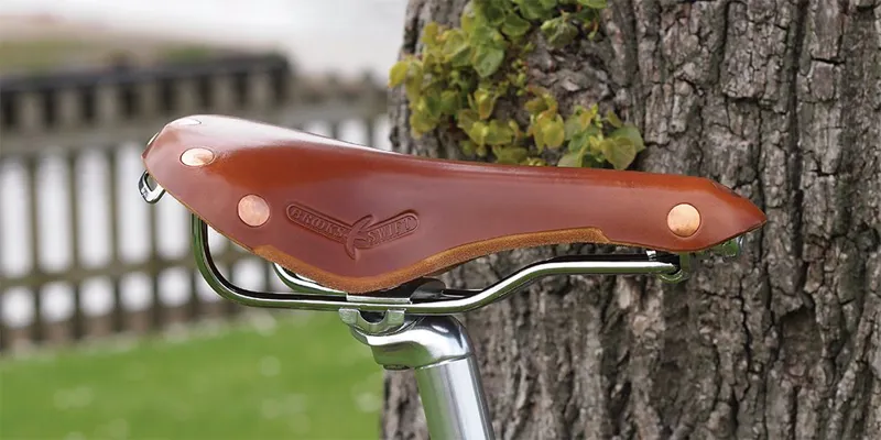 Pashley Clubman Classic Steel Bike in Burgundy Pashley Clubman Classic Steel Bike in Burgundy