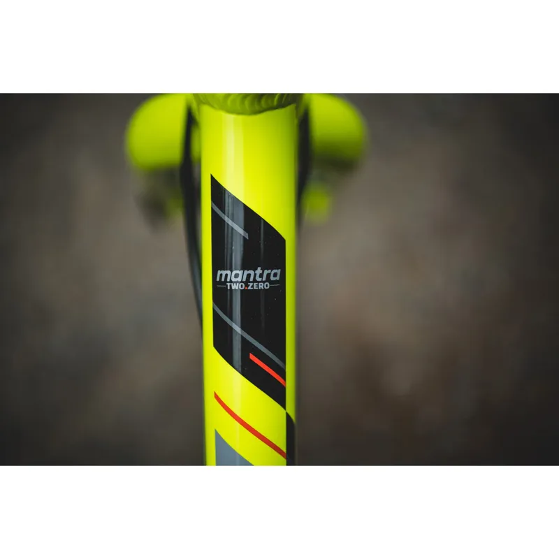 2020 Saracen Mantra 2.0R Kids MTB Bike in Lime Green-2