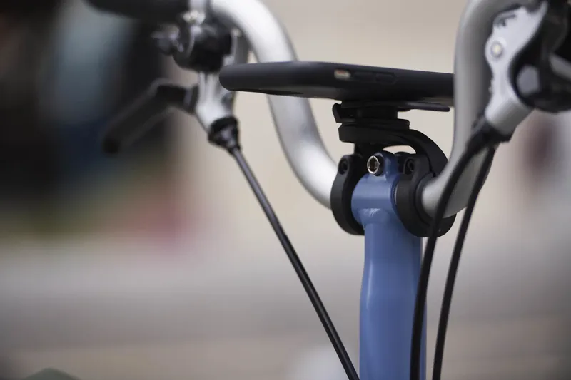 Brompton Quad Lock Phone Mount with Universal Adaptor-4