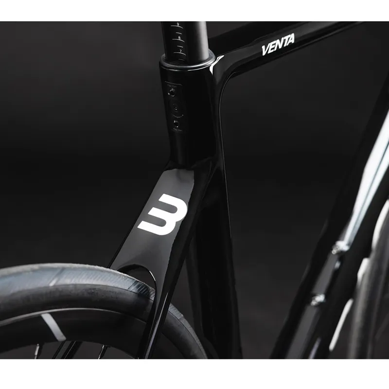 Basso Venta Road Bike in Stealth Black with Shimano 105-1