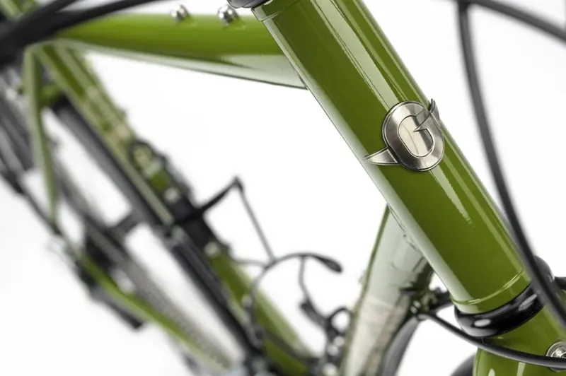 Genesis Tour De Fer 10 Flat Bar Touring Bike in Olive The Vida Loca Green-3