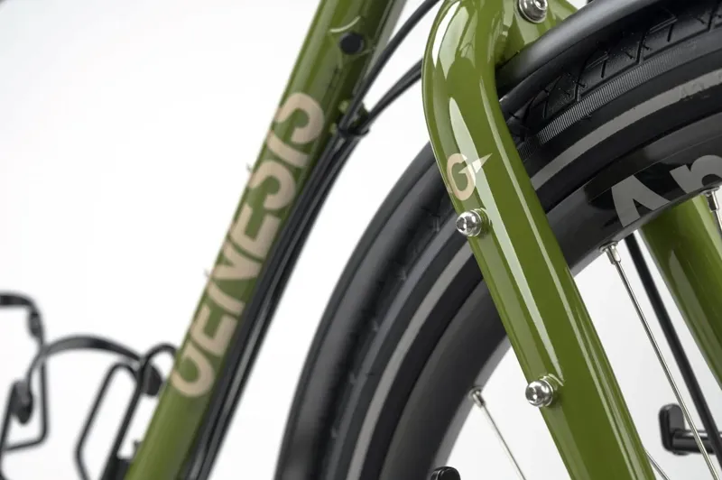 Genesis Tour De Fer 10 Flat Bar Touring Bike in Olive The Vida Loca Green-4
