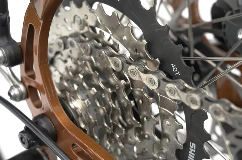 Genesis Tour De Fer 20 Touring Bike in Alice Copper-10