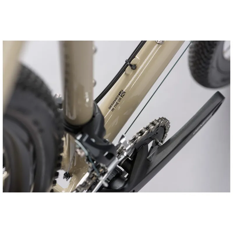 Genesis Croix De Fer 10 Steel Gravel Bike in Sand-3
