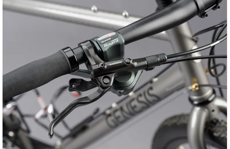 Genesis Croix De Fer 20 Steel Flat Bar Gravel Bike in Silver