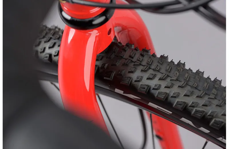 Genesis Croix De Fer 20 Steel Gravel Bike in Red-4