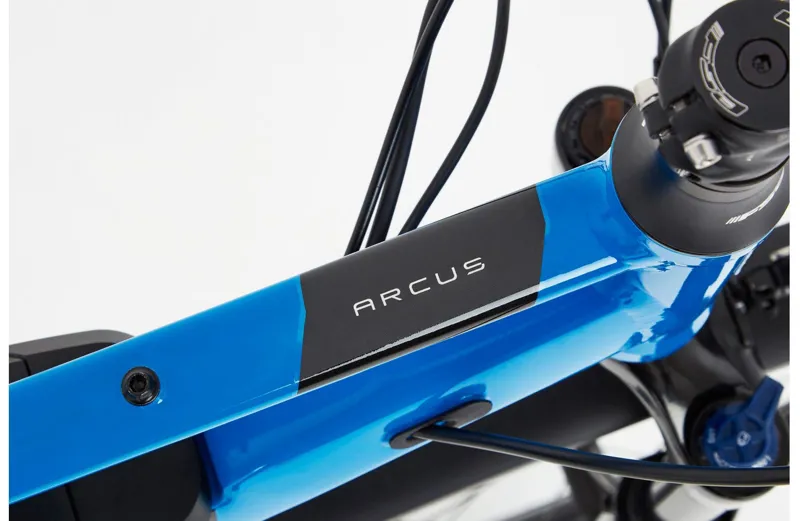 Ridgeback Arcus 2 Open Frame Electric Hybrid Bike in Blue-3