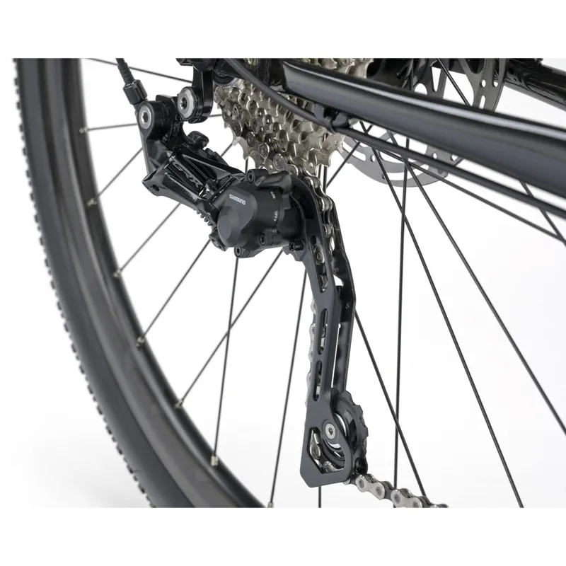 Genesis Croix De Fer 20 Gravel Bike in Burt Bachablack Black-8