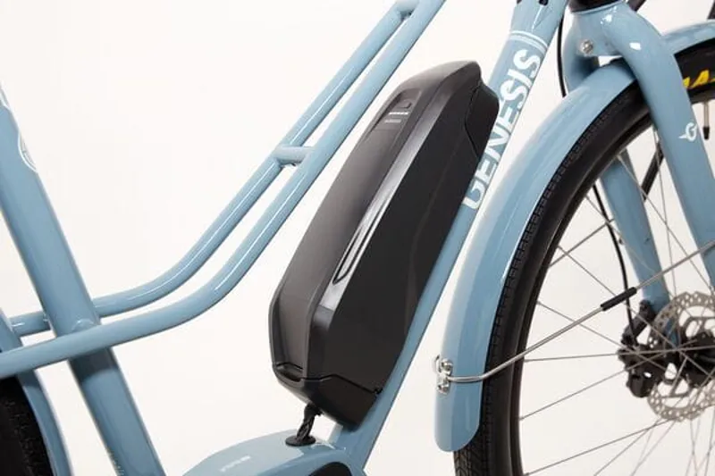 Genesis Columbia E-Bike in Pale Blue-5