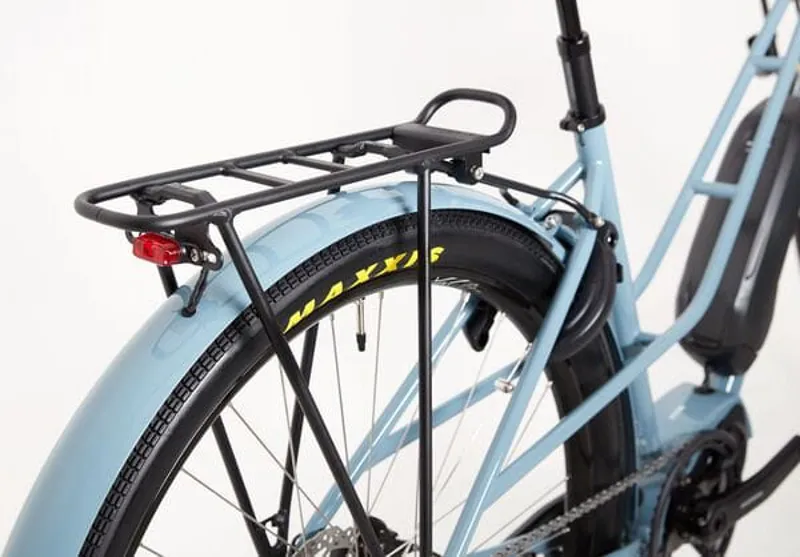 Genesis Columbia E-Bike in Pale Blue-4