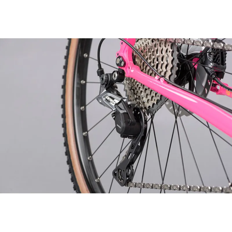 Genesis Fugio 30 Steel Gravel Bike in pink and Purple-5