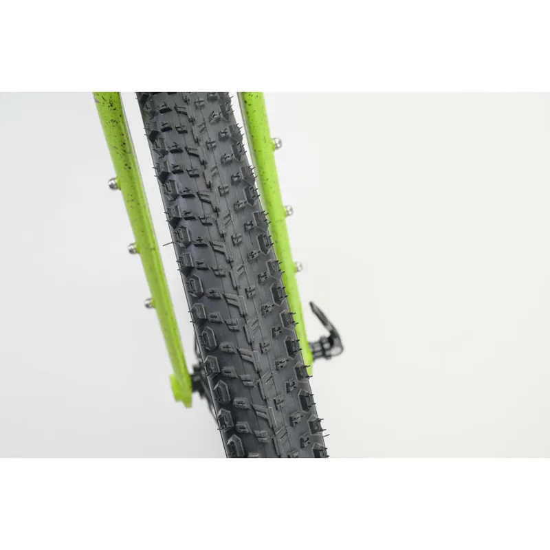 Genesis Fugio 20 Gravel Bike in Kings Of Neon-6