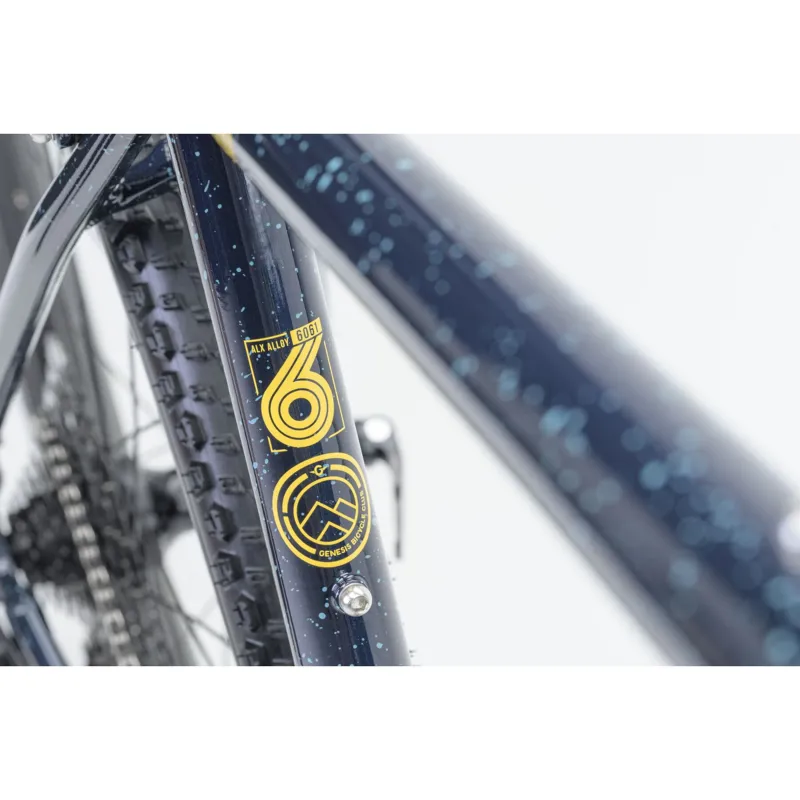 Genesis Fugio 30 Gravel Bike in Blue Found Glory-5