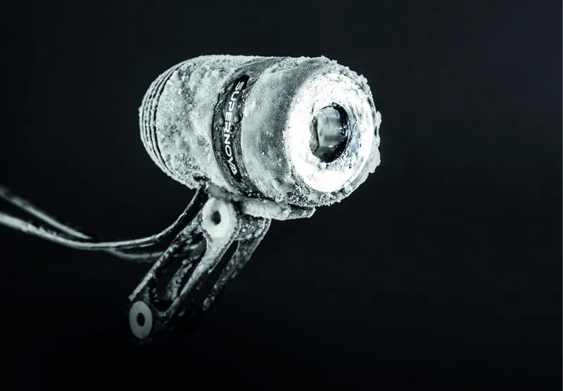 Supernova E3 Pro 2 Pink For Road With Multimount Front Dyno Light-3