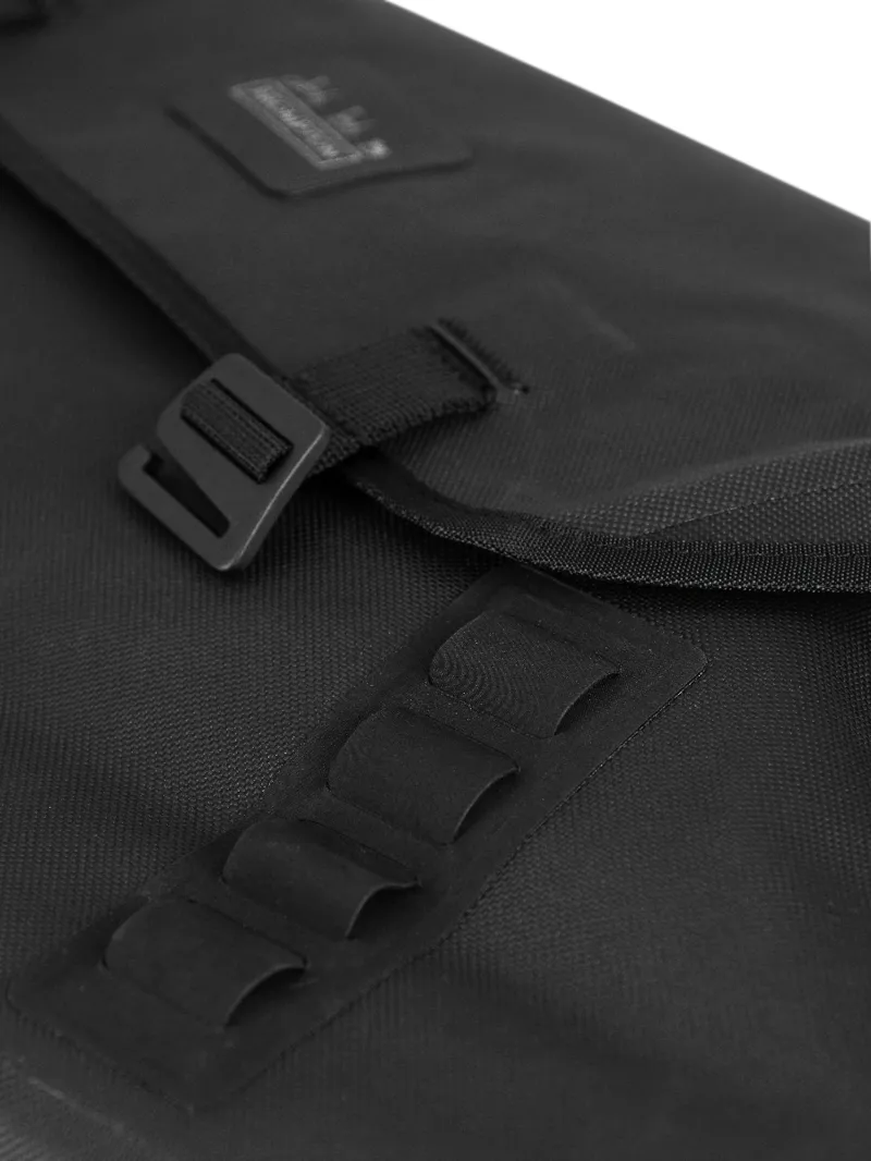 Brompton Metro Waterproof Bag Large in Black-4