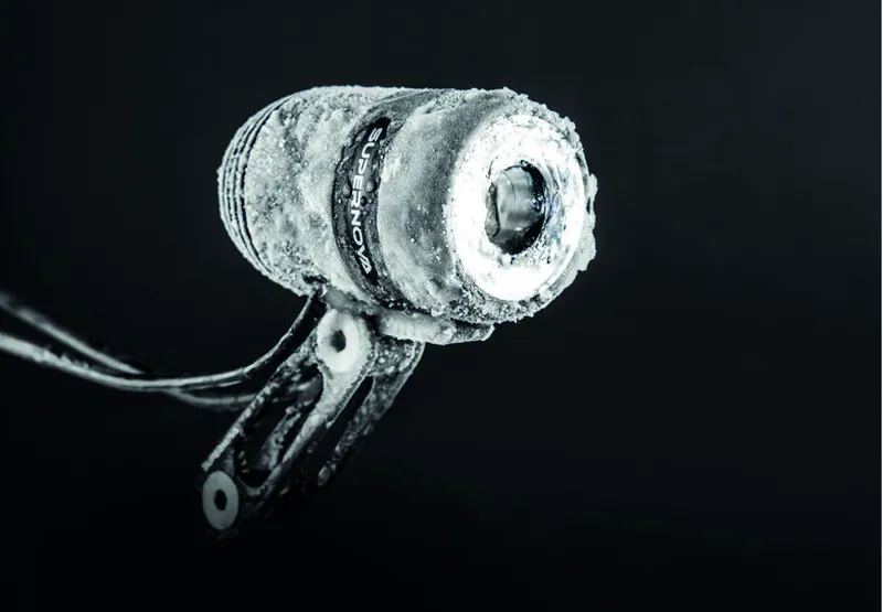 Supernova E3 Pure 3 Black Multimount HSOP Front Dyno Light-5