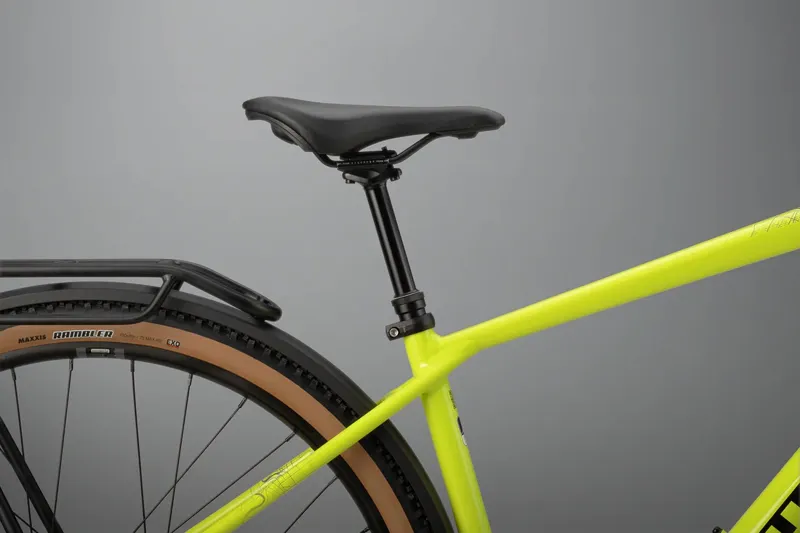 Whyte Rheo 3 Electric Hybrid Bike in Gloss Lime-2